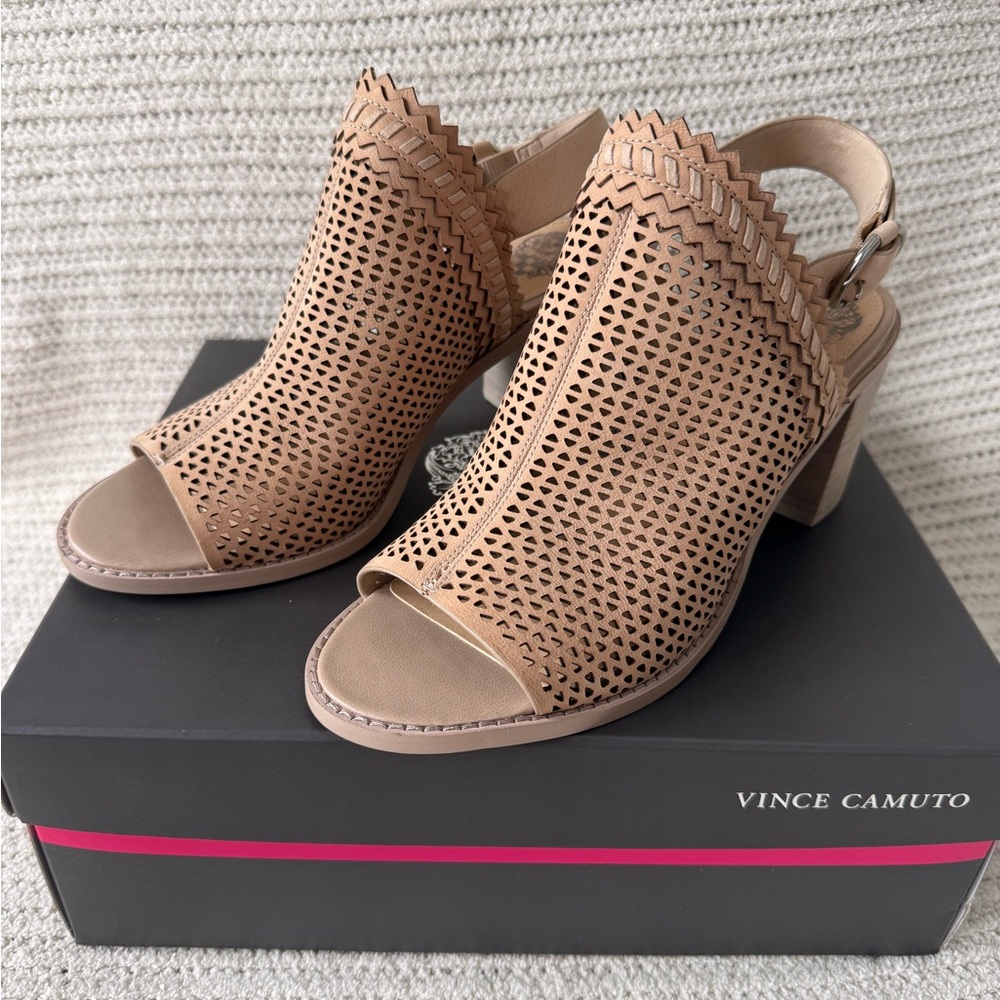 Vince Camuto Tan Perforated Leather Slingback Block Heel Sandal Size 7.5 NWB